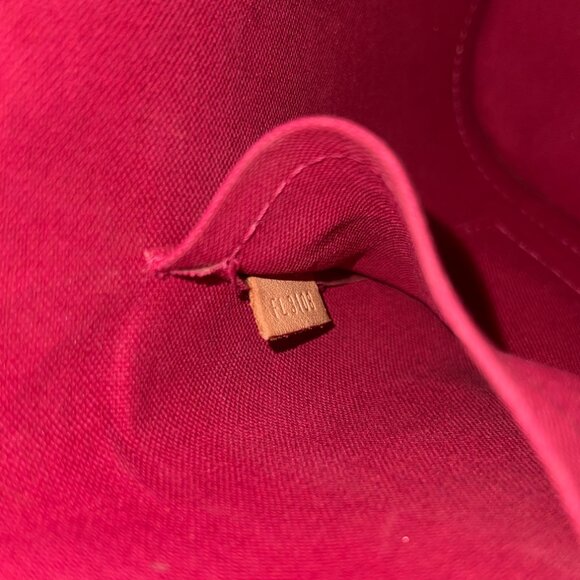 Authentic Louis Vuitton Alma Limited Edition Patches Monogram Canvas PM B0870 - Picture 15 of 16